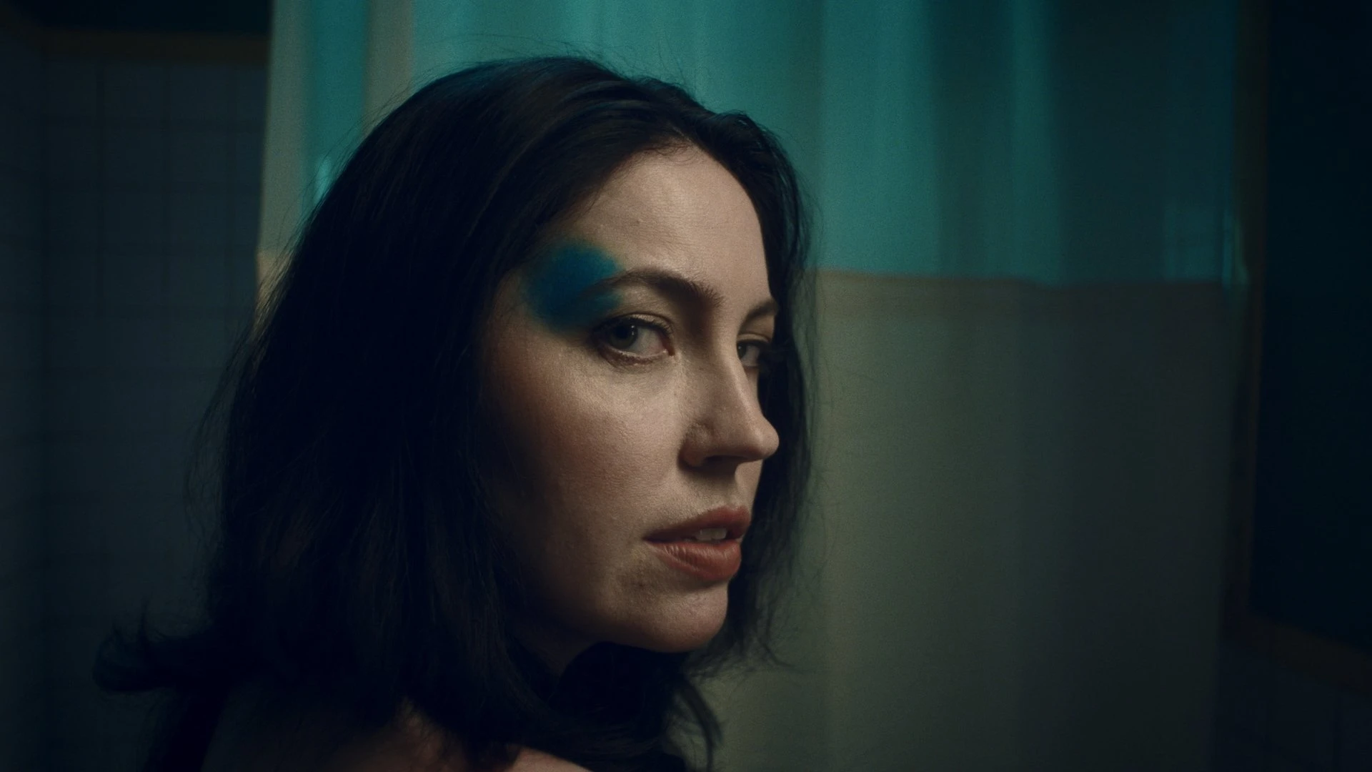 Bishop Briggs - Baggage — cinematography still (2 of 9)