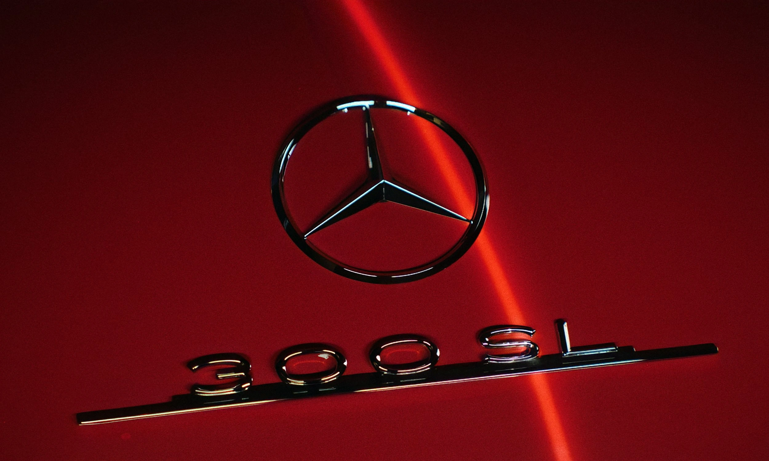 Mercedes-Benz - The Last Gullwing — cinematography still (3 of 6)