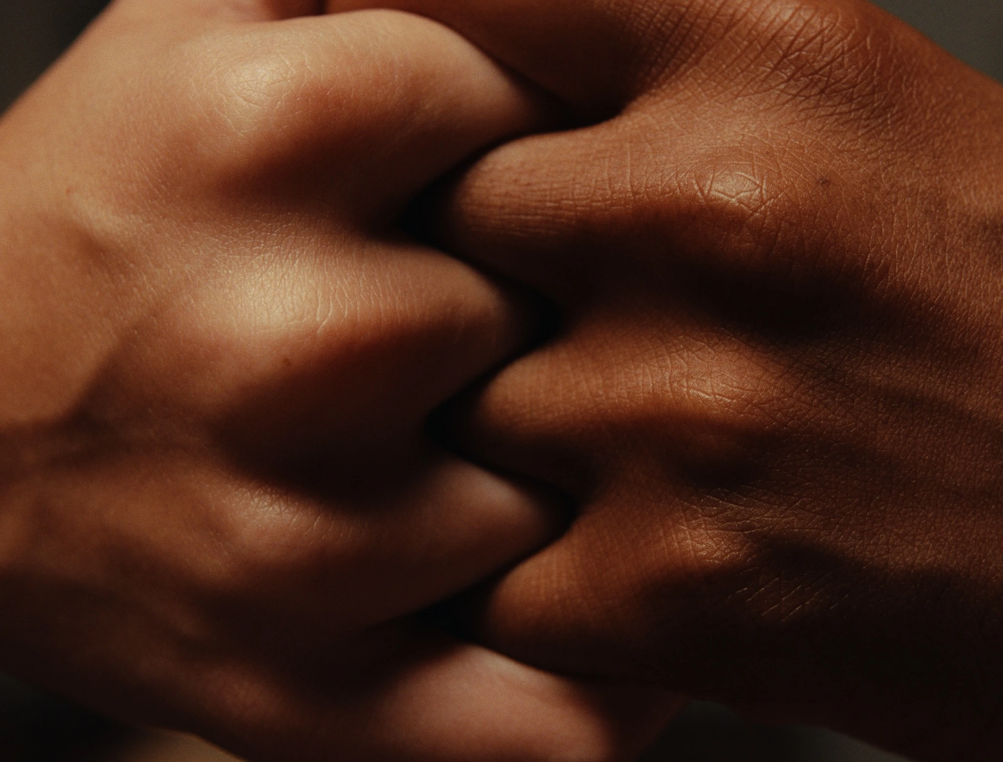 Feeld - Normal — cinematography still (4 of 9)