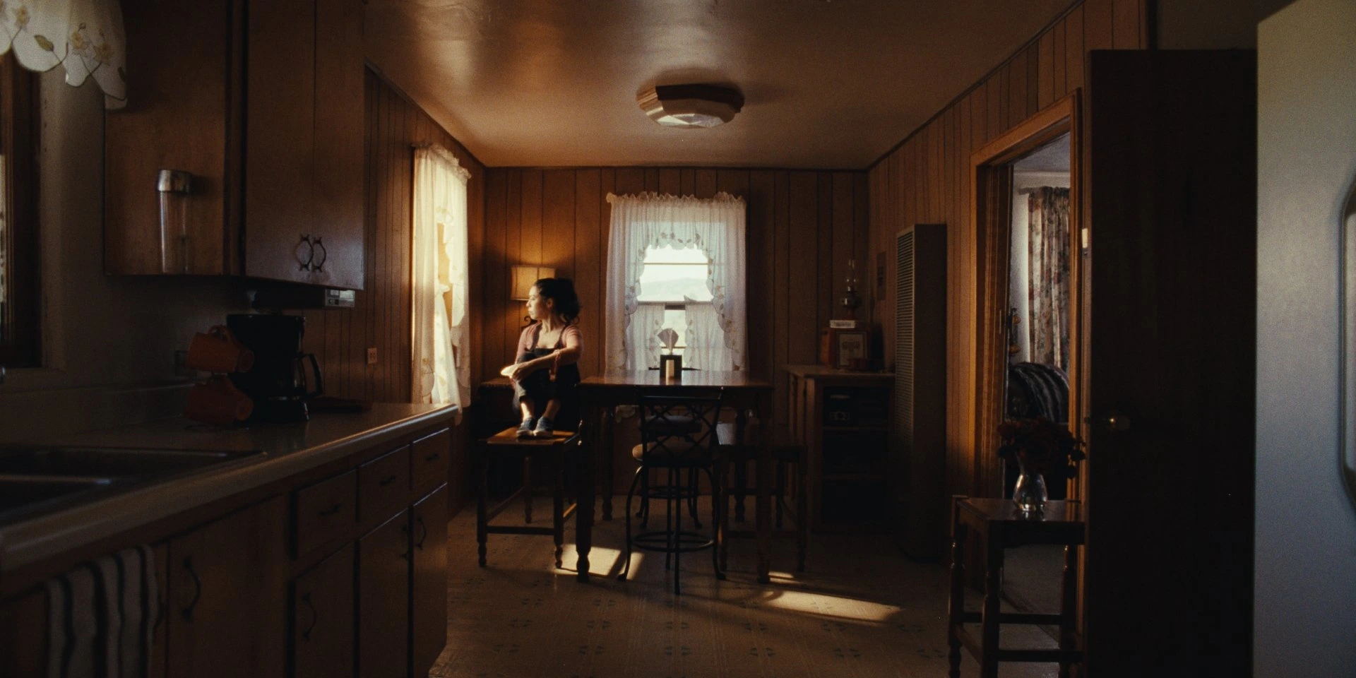 Out Past Dark — cinematography still (6 of 27)